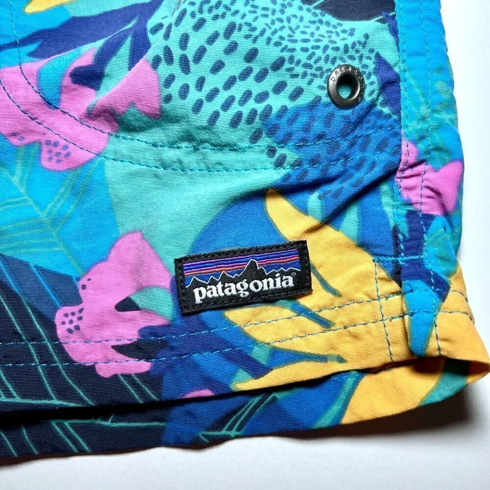 PATAGONIA Wild Beryl Green Surf Swim Shorts Pink Blue Green Floral Girls XL